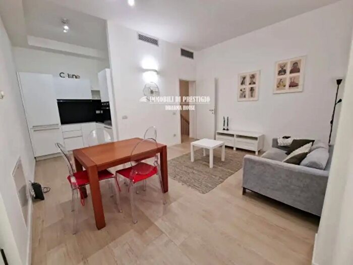 Appartamento bilocale in vendita in Via Garian, Milano