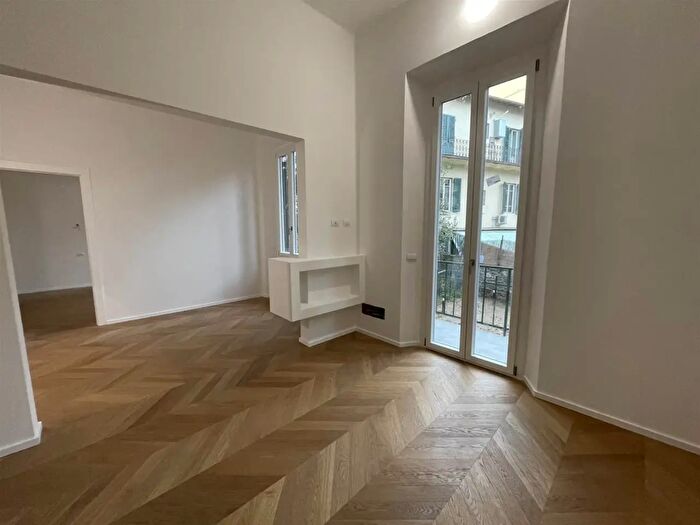 Appartamento con 5 locali in vendita in Firenze