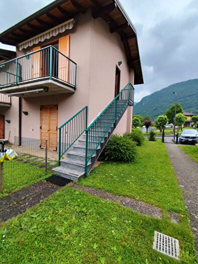 Appartamento bilocale in affitto in Via Cadoriano, Piario