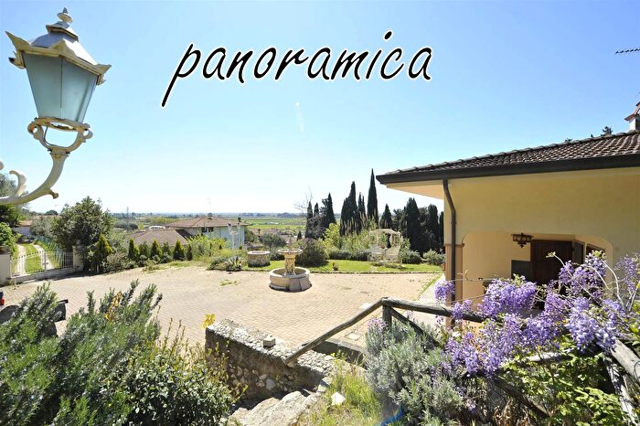 Casa con 7 locali in vendita in Massarosa, Massarosa