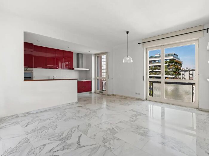 Appartamento trilocale in affitto in Corso Garibaldi, Milano