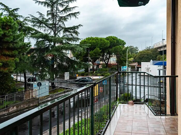 Appartamento con 5 locali in affitto in Via Giacomo Puccini, Gravina Di Catania