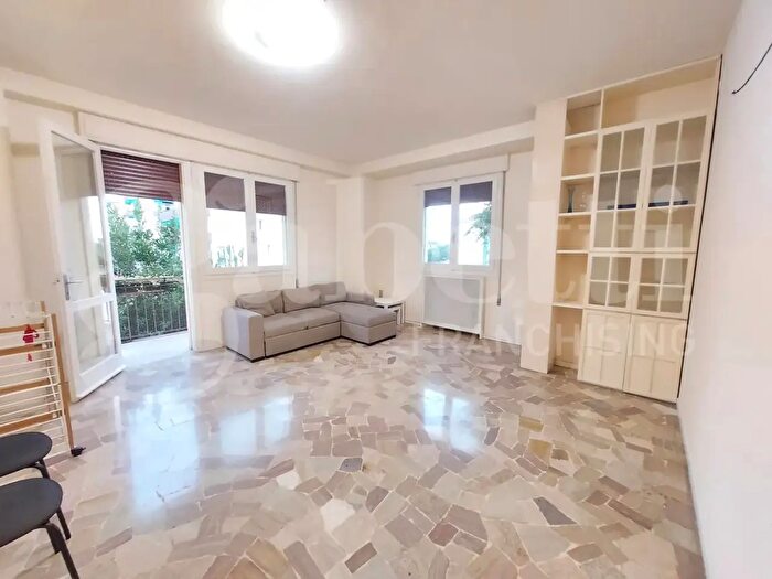 Appartamento quadrilocale in affitto in Via Foscolo, Treviso