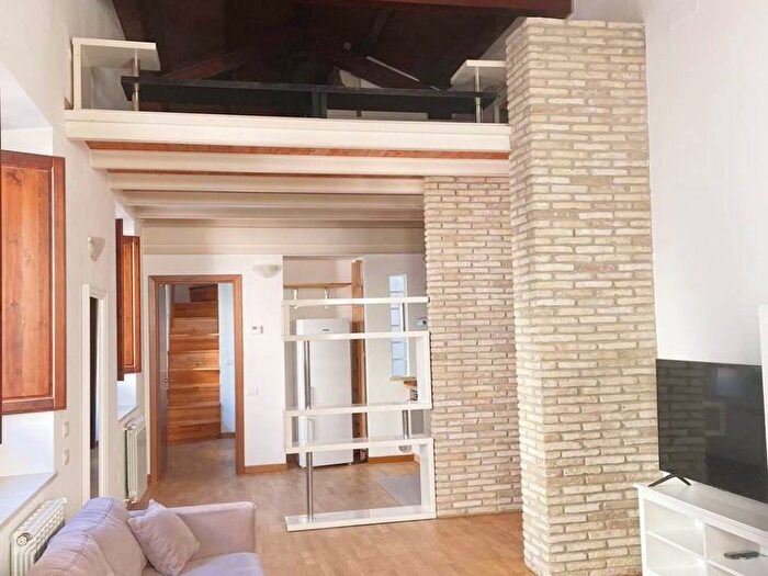 Appartamento bilocale in affitto in Via Vittorio Porcile, Marina, Cagliari