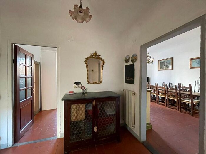 Appartamento con 5 locali in affitto in Ponte Vecchio Pitti, Firenze