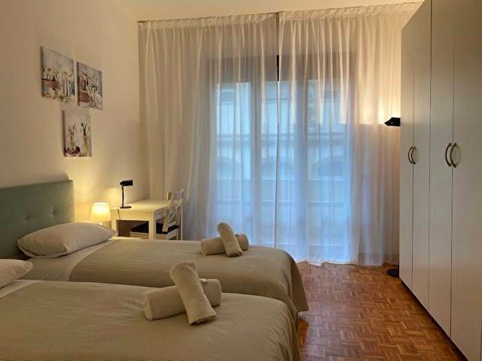 Appartamento con 5 locali in affitto in Mazzini Oberdan, Firenze
