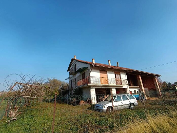 Casa con 5 locali in vendita in Via Autostrada Magliano Alpi, Magliano Alpi
