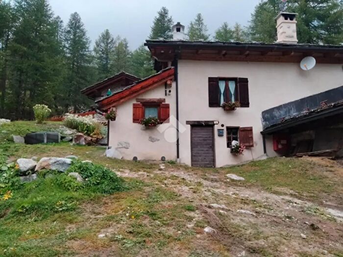 Casa bilocale in vendita in Località Praz Sec Dessous, Courmayeur