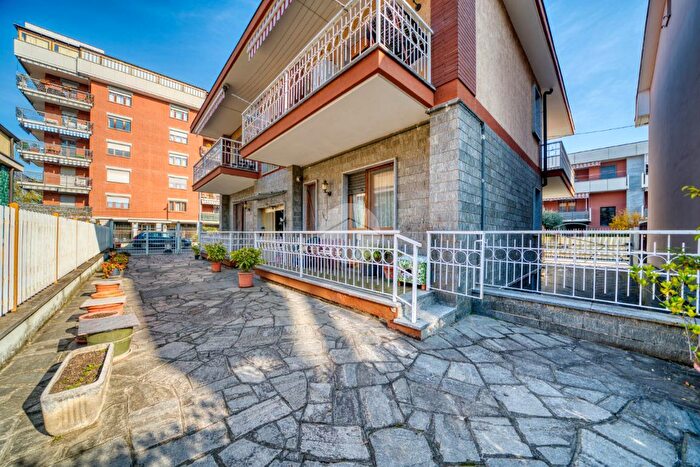 Case in Vendita e in Affitto - 3