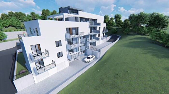 Appartamento trilocale in vendita in Via Magni, Arce