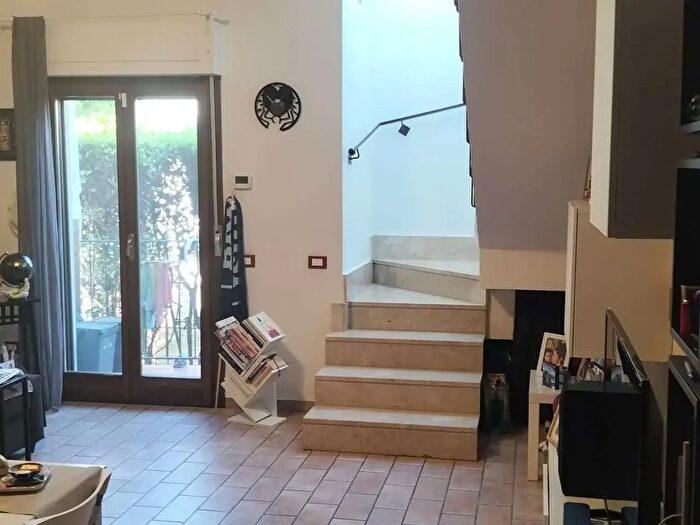 Appartamento trilocale in vendita in Via Gemignani, Pisa