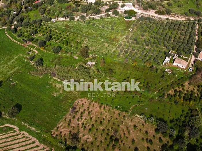 Casa con 7 locali in vendita in Via della Ginestra, Avola