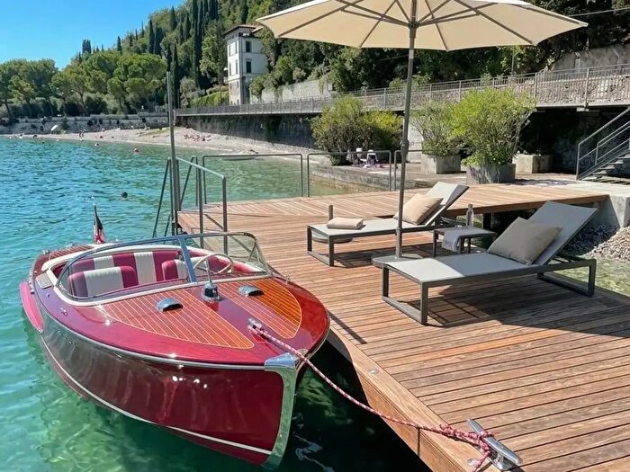 Appartamento con 5 locali in vendita in Via Montana, Toscolano Maderno