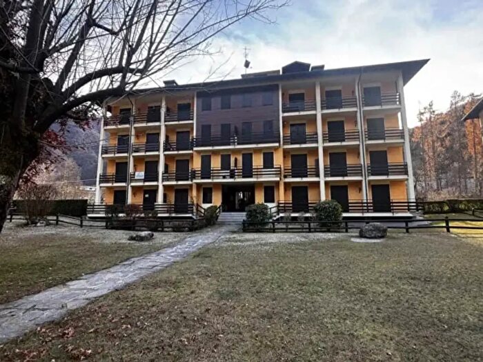 Appartamento trilocale in vendita in Via Giare, Scopello