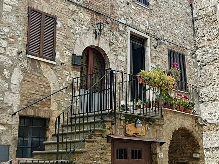 Appartamento quadrilocale in vendita in Montecchio