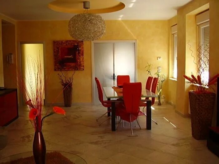 Appartamento con 7 locali in vendita in Ascoli Piceno