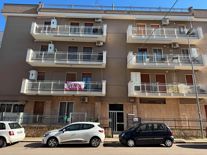 Appartamento quadrilocale in vendita in Via Vecchia Rutigliano, Noicattaro