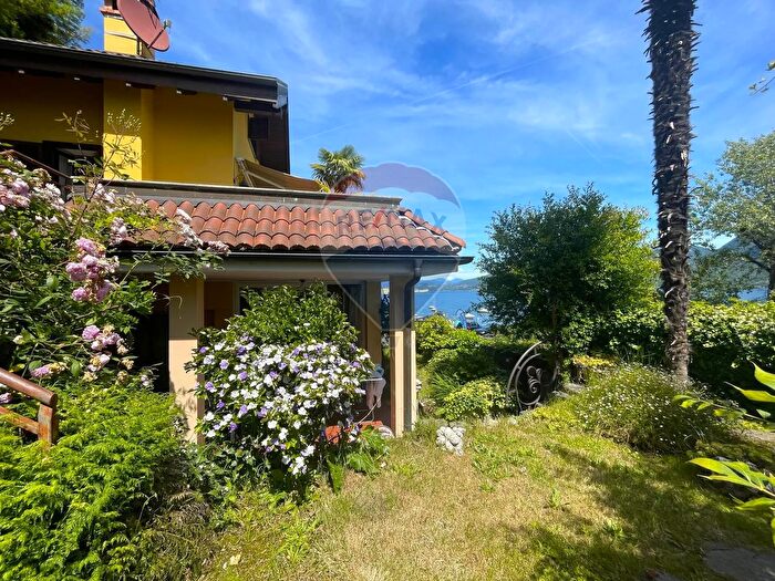 Casa trilocale in vendita in Ghiffa