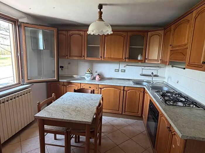 Appartamento quadrilocale in vendita in Modena