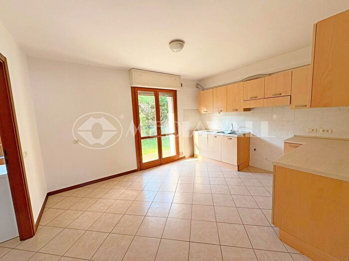 Casa con 5 locali in vendita in Maniago