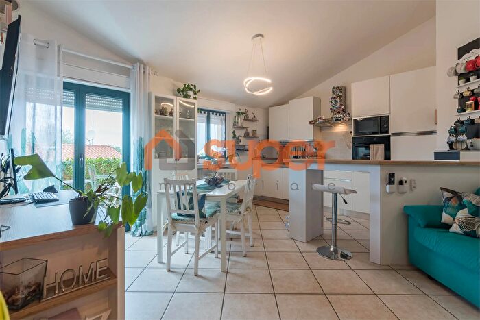 Appartamento bilocale in vendita in Via Lago Maggiore Fano Pu, Fano