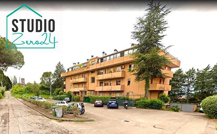 Appartamento bilocale in vendita in Via dei Glicini, Perugia