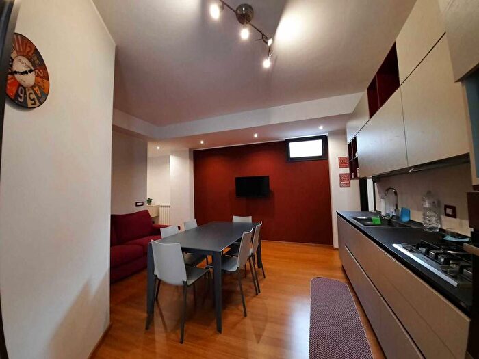 Appartamento quadrilocale in affitto in Via Genova, Province Veneto, Catania