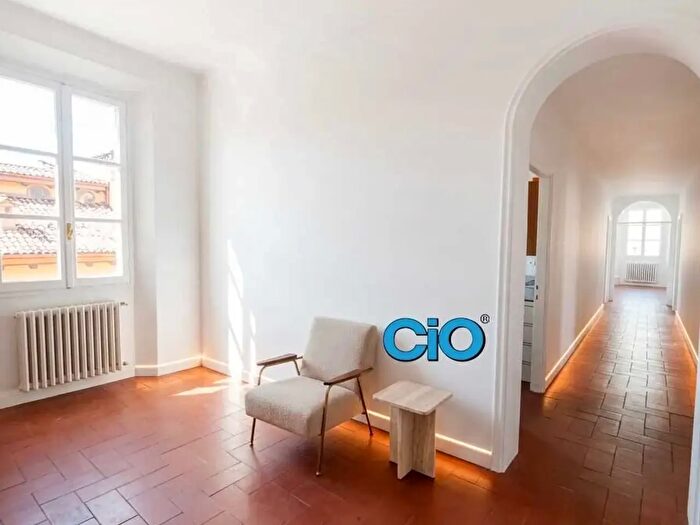 Appartamento con 6 locali in vendita in Bologna