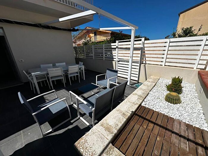 Casa quadrilocale in affitto in Via Lipari, Marina di Modica, Modica
