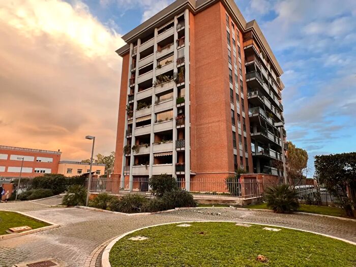 Appartamento con 5 locali in vendita in Via Copenaghen, Fiumicino