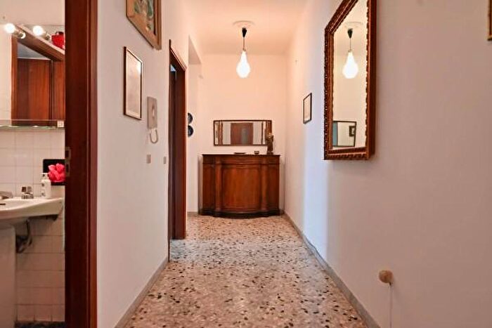 Appartamento trilocale in vendita in Via Gianfedele Angelini, Putignano