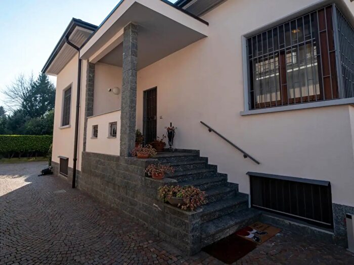 Casa con 5 locali in vendita in Via Legnano, Gallarate