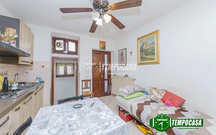 Casa bilocale in vendita in Via F Tacconi, Motta Visconti