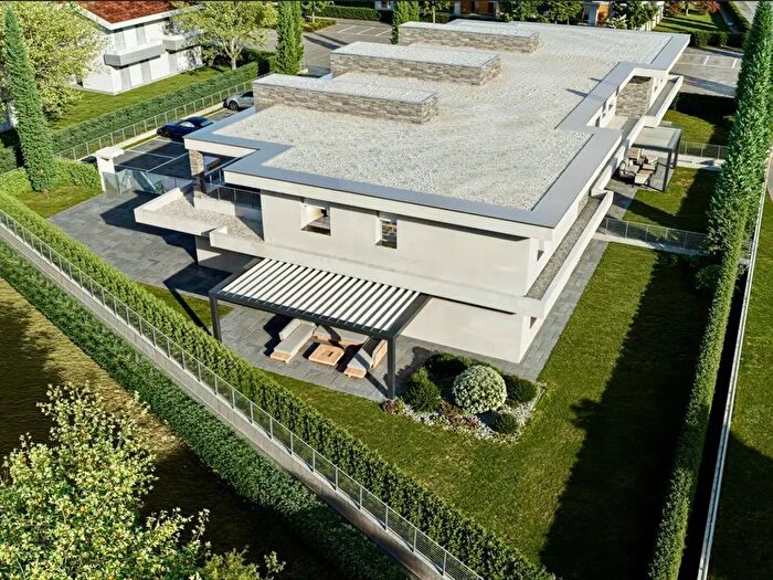 Appartamento quadrilocale in vendita in Via dei Tulipani, Capriolo