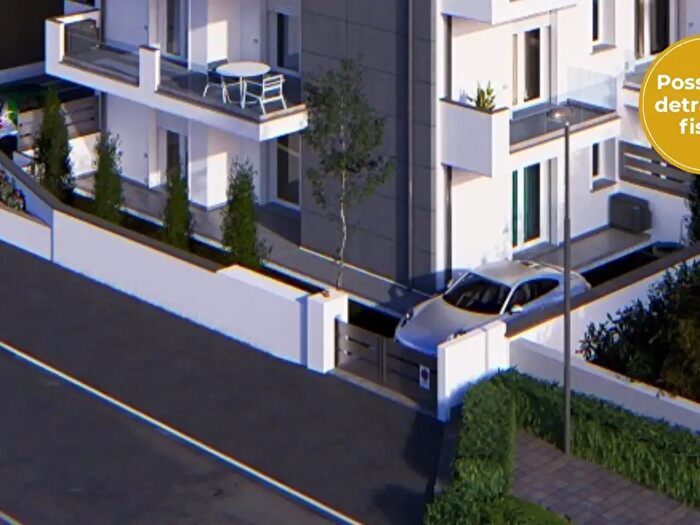 Appartamento trilocale in vendita in Loano Lungomare Madonna del Loreto, Loano