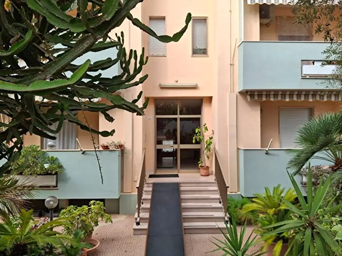 Appartamento con 5 locali in vendita in Via Francesco Zedda, Alghero