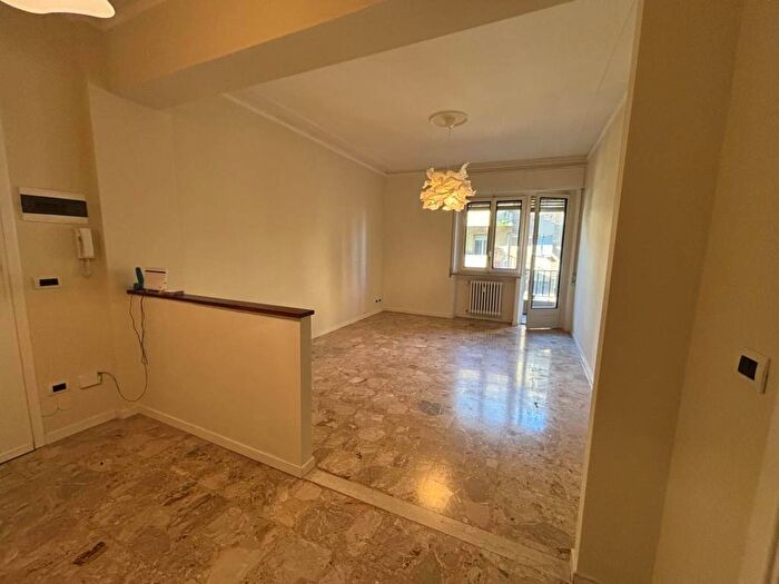 Appartamento trilocale in affitto in Vicolo dei Mulini, Centro Storico, Parma