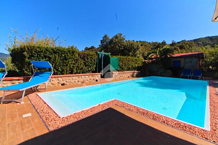 Casa quadrilocale in vendita in Via Ss, Centola