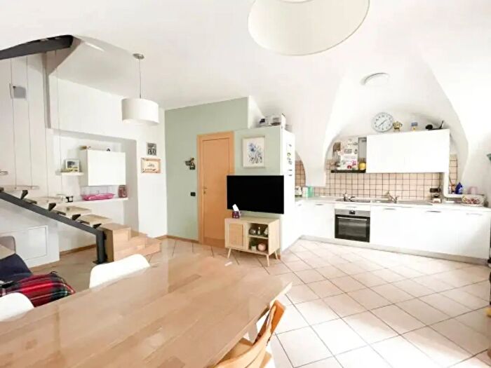 Appartamento con 5 locali in vendita in Baselga Di Pine