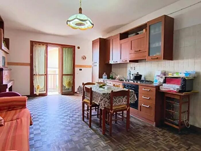 Appartamento trilocale in vendita in Via Francesco Spirito, Giffoni Valle Piana