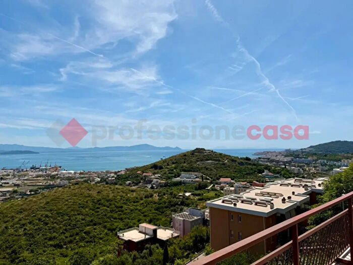 Appartamento quadrilocale in vendita in Via Monte Cervino, Gaeta