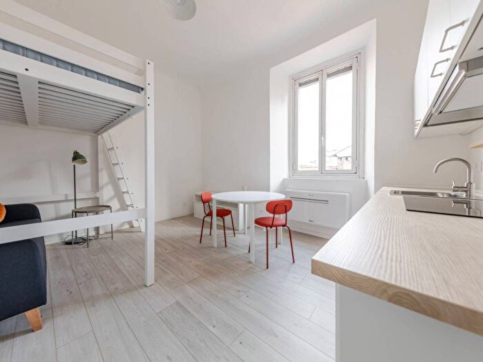 Appartamento monolocale in affitto in Via Giovanni Battista Varé, Bovisa, Milano