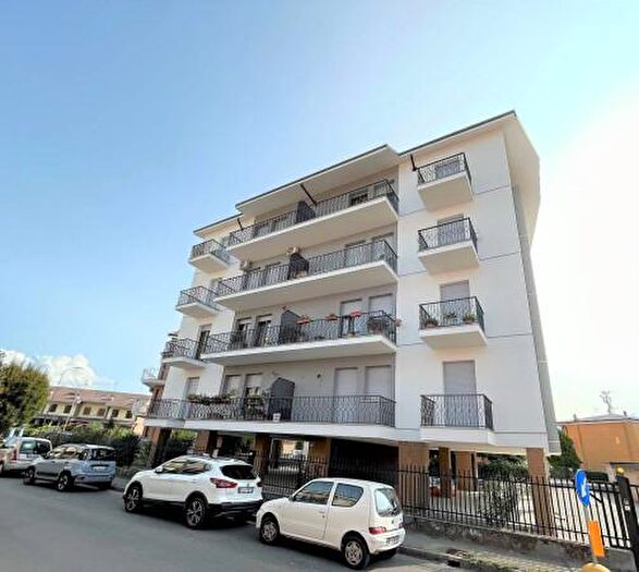 Appartamento quadrilocale in vendita in Via Amerigo Vespucci, Alessandria