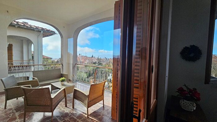 Appartamento con 5 locali in vendita in Via Pio La Torre, Castelfranco Piandiscò