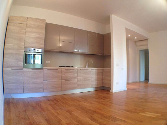 Appartamento trilocale in affitto in Corso Buenos Aires, Porta Venezia, Milano