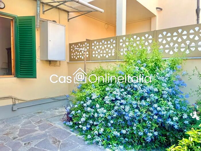 Casa trilocale in vendita in Via Sante Pisani Prato, Prato