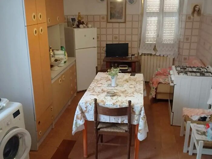 Appartamento quadrilocale in vendita in Carrara