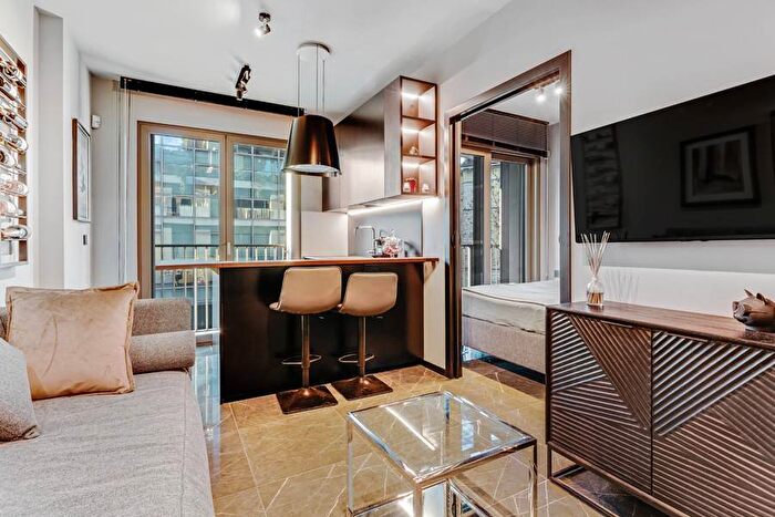 Appartamento bilocale in affitto in Via Amerigo Vespucci, Porta Nuova, Milano