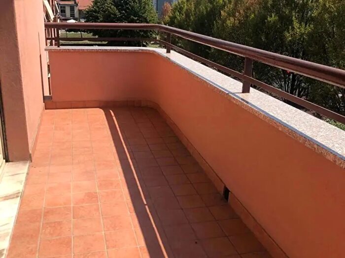 Appartamento trilocale in affitto in Via Collodi, Monza