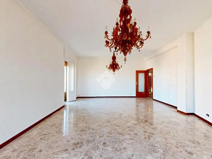 Appartamento con 5 locali in vendita in Via Giuseppe Fanelli, Martina Franca